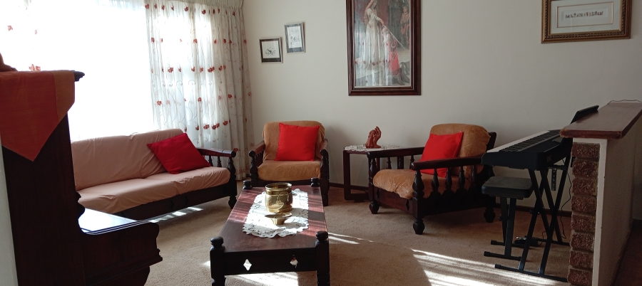 4 Bedroom Property for Sale in Strelitzia Park Eastern Cape